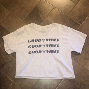 “Good Vibes” grey cotton crop top!